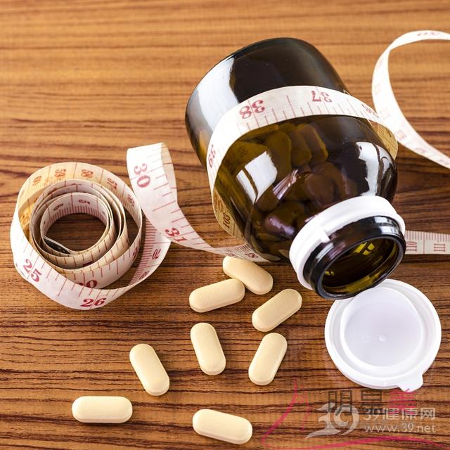 藥瓶 藥片 藥物 <a href=http://www.sbs17.com/listinfo-687-0.html target=_blank class=infotextkey>減肥</a> <a href=http://www.sbs17.com/listinfo-687-0.html target=_blank class=infotextkey>減肥</a>藥 軟尺_28770588_xxl