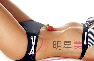 腰部<a href=http://www.sbs17.com/listinfo-685-0.html target=_blank class=infotextkey>吸脂</a>消腫的最快方法