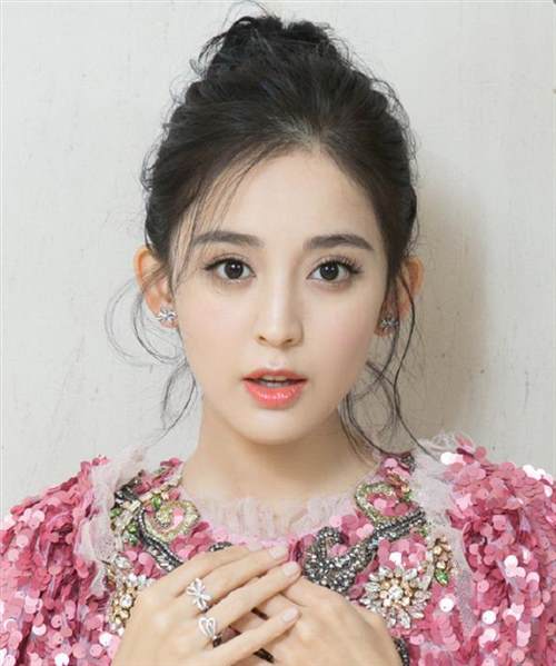 嘟嘟唇是打<a href=http://www.sbs17.com/listinfo-731-0.html target=_blank class=infotextkey>玻尿酸</a>嗎？嘟嘟唇是怎么做的？