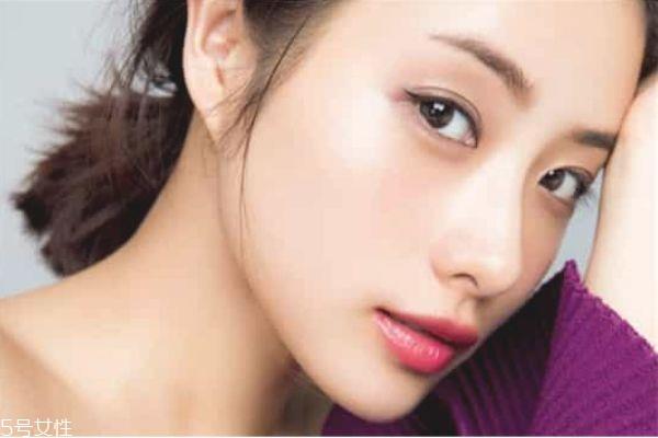 川字紋怎么去除 川字紋<a href=http://www.sbs17.com/listinfo-731-0.html target=_blank class=infotextkey>玻尿酸</a>注射方法