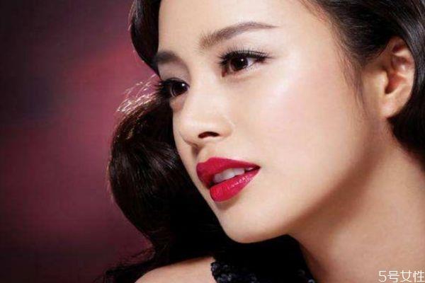 為什么<a href=http://www.sbs17.com/listinfo-705-0.html target=_blank class=infotextkey>美瞳線</a>會掉色 做<a href=http://www.sbs17.com/listinfo-705-0.html target=_blank class=infotextkey>美瞳線</a>怎么節(jié)省費用