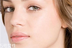 什么時候割<a href=http://www.sbs17.com/listinfo-724-0.html target=_blank class=infotextkey>雙眼皮</a>最好？<a href=http://www.sbs17.com/listinfo-724-0.html target=_blank class=infotextkey>雙眼皮</a>失敗的八種表現(xiàn)