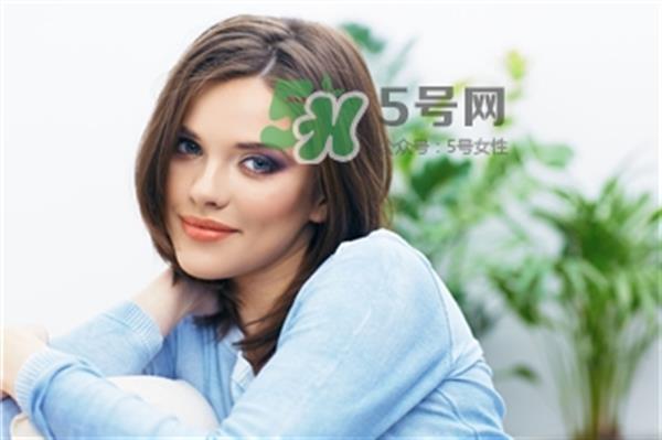 眼袋手術(shù)有沒(méi)有風(fēng)險(xiǎn)?眼袋手術(shù)的風(fēng)險(xiǎn)是什么?