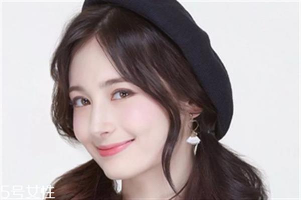 <a href=http://www.sbs17.com/listinfo-724-0.html target=_blank class=infotextkey>雙眼皮</a>拆線后護理方法 千萬不要用手碰傷口
