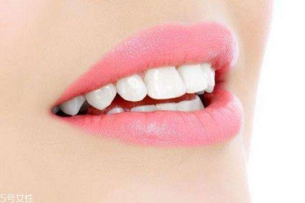 <a href=http://www.sbs17.com/listinfo-829-0.html target=_blank class=infotextkey>烤瓷牙</a>怎么保養(yǎng) 做<a href=http://www.sbs17.com/listinfo-829-0.html target=_blank class=infotextkey>烤瓷牙</a>要注意什么