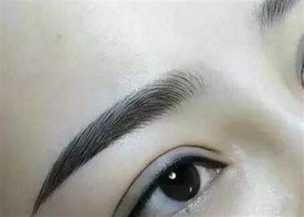 紋<a href=http://www.sbs17.com/listinfo-705-0.html target=_blank class=infotextkey>美瞳線</a>腫了怎樣消腫