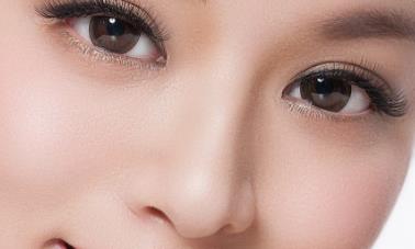 自體軟骨<a href=http://www.sbs17.com/listinfo-737-0.html target=_blank class=infotextkey>隆鼻</a>的缺點(diǎn)
