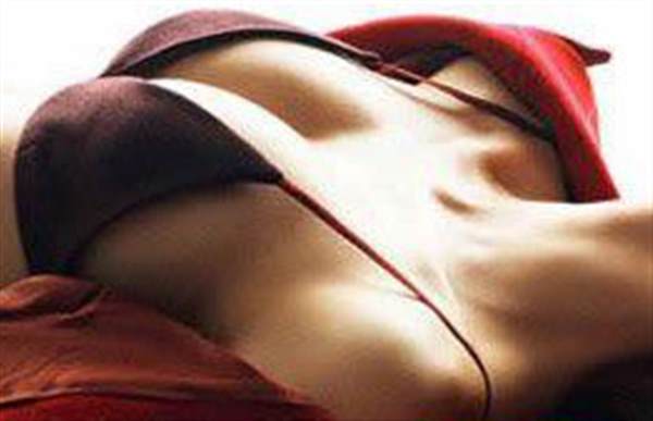 <a href=http://www.sbs17.com/listinfo-626-0.html target=_blank class=infotextkey>乳頭整形</a>縮小手術(shù)