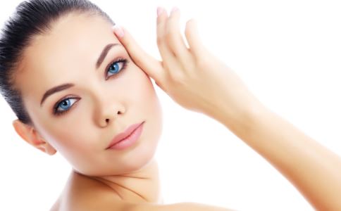 botox<a href=http://www.sbs17.com/listinfo-614-0.html target=_blank class=infotextkey>除皺</a>瘦型素<a href=http://www.sbs17.com/listinfo-614-0.html target=_blank class=infotextkey>除皺</a>瘦型素注射<a href=http://www.sbs17.com/listinfo-631-0.html target=_blank class=infotextkey>瘦臉</a>術(shù)前注意事項(xiàng)