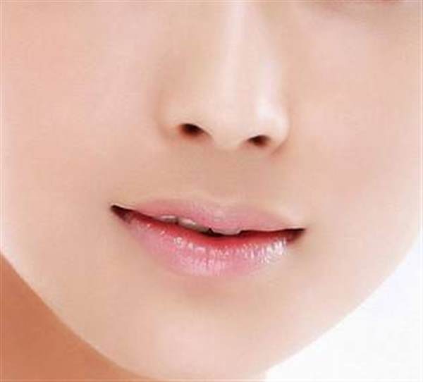 透明質(zhì)酸注射<a href=http://www.sbs17.com/listinfo-737-0.html target=_blank class=infotextkey>隆鼻</a>真的好嗎