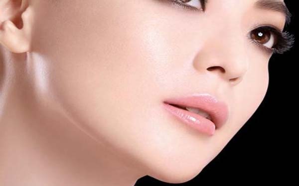 女人到底應(yīng)該如何<a href=http://www.sbs17.com/listinfo-631-0.html target=_blank class=infotextkey>瘦臉</a>呢