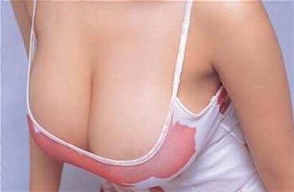 乳房下垂整形美容費(fèi)用是多少