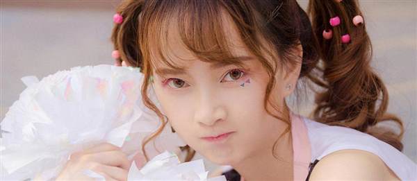 做<a href=http://www.sbs17.com/listinfo-714-0.html target=_blank class=infotextkey>紋眼線</a>有危險(xiǎn)嗎