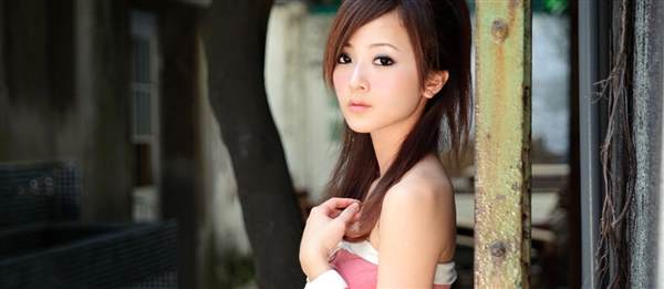 如何矯正招風(fēng)耳