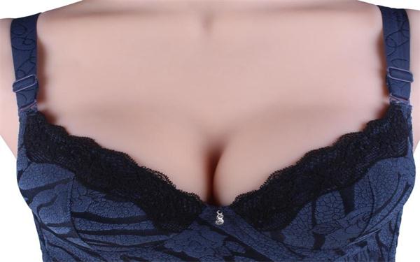 <a href=http://www.sbs17.com/listinfo-624-0.html target=_blank class=infotextkey>去副乳</a>手術(shù)多少錢