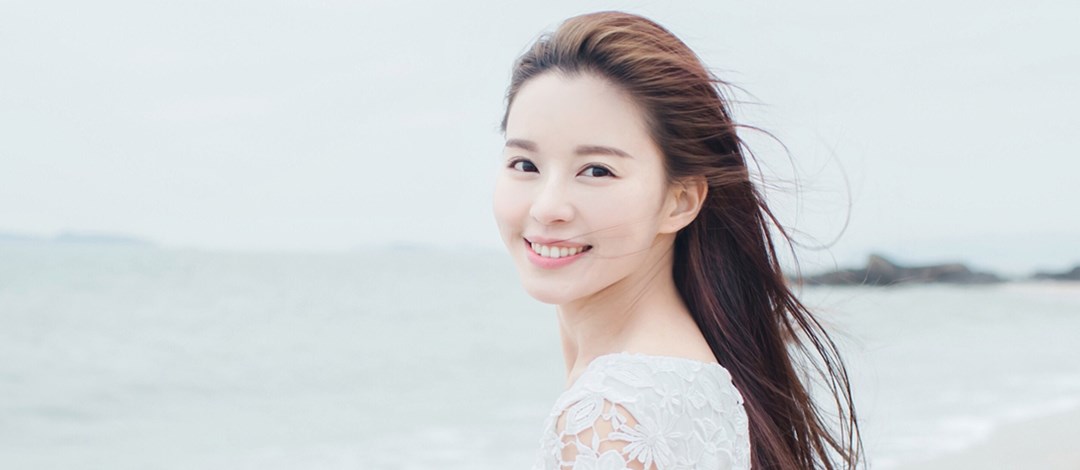 進行<a href=http://www.sbs17.com/listinfo-655-0.html target=_blank class=infotextkey>切眉</a>術(shù)時要注意哪些呢