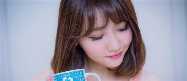 半長(zhǎng)期眉毛<a href=http://www.sbs17.com/listinfo-705-0.html target=_blank class=infotextkey>美瞳線</a>