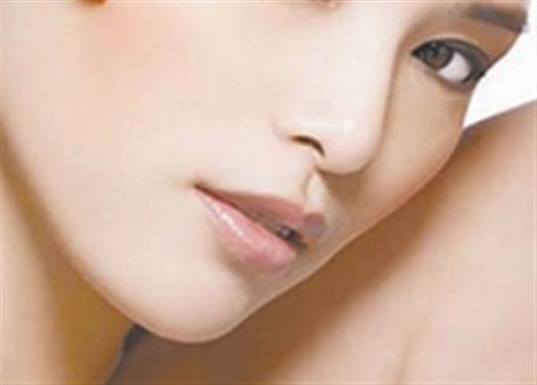 濟(jì)南自體脂肪<a href=http://www.sbs17.com/listinfo-737-0.html target=_blank class=infotextkey>隆鼻</a>怎么樣