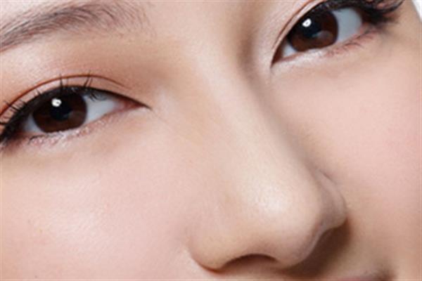 透明質(zhì)酸<a href=http://www.sbs17.com/listinfo-737-0.html target=_blank class=infotextkey>隆鼻</a>的效果好不好呢