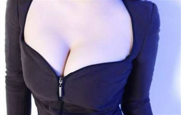 脂肪<a href=http://www.sbs17.com/listinfo-618-0.html target=_blank class=infotextkey>隆胸</a>后悔了