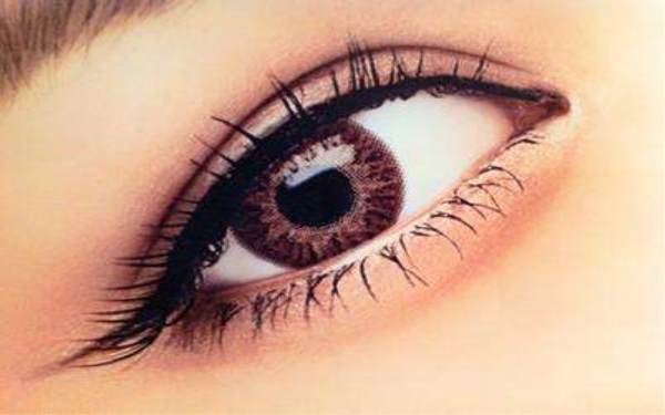 埋線和割<a href=http://www.sbs17.com/listinfo-724-0.html target=_blank class=infotextkey>雙眼皮</a>價格